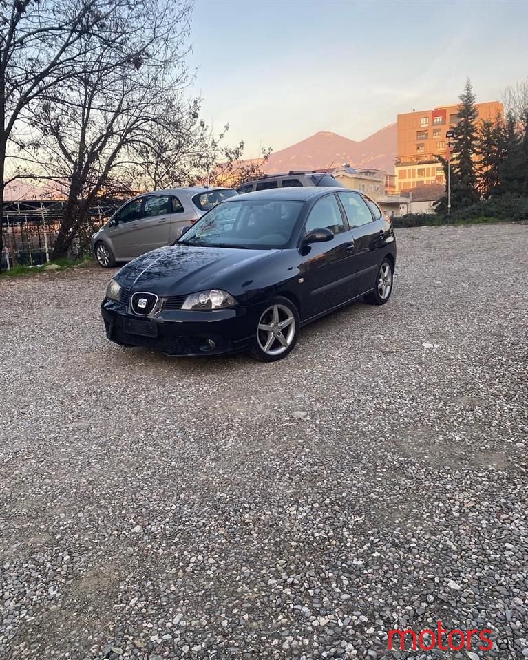2008' SEAT Ibiza photo #1