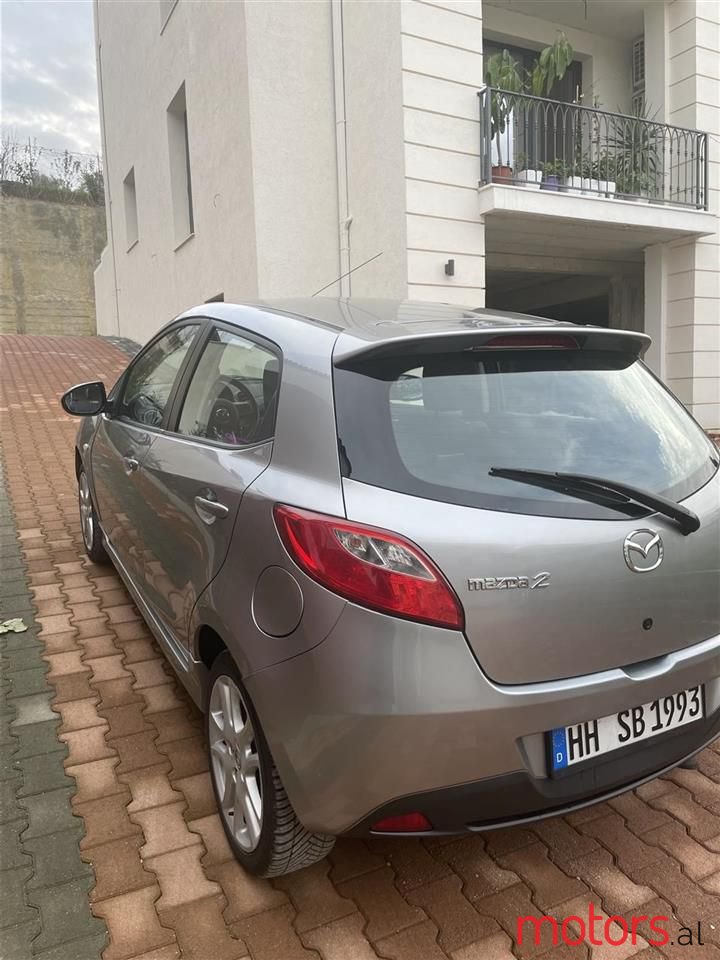 2011' Mazda 2 photo #5