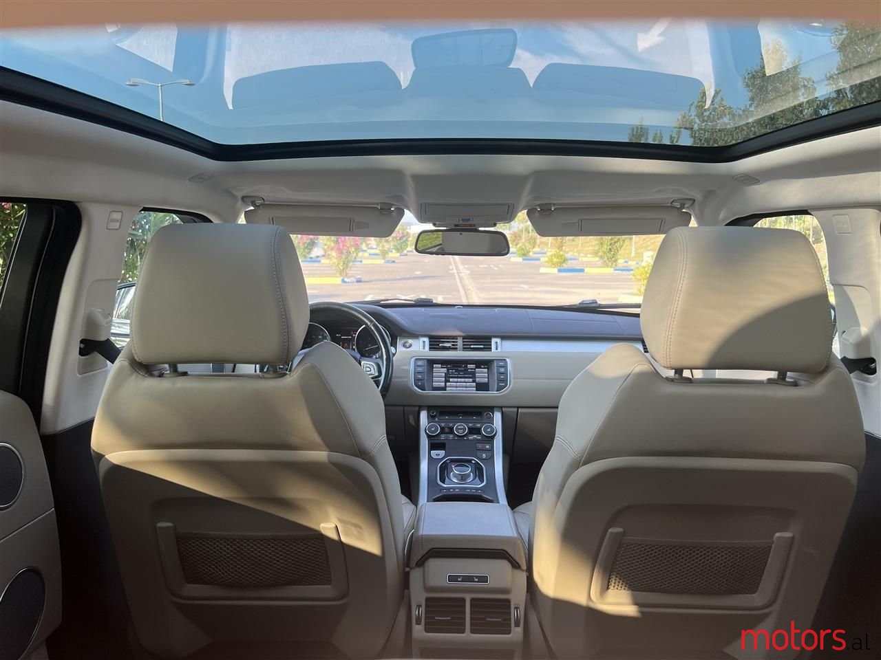 2015' Land Rover Range Rover Evoque photo #5