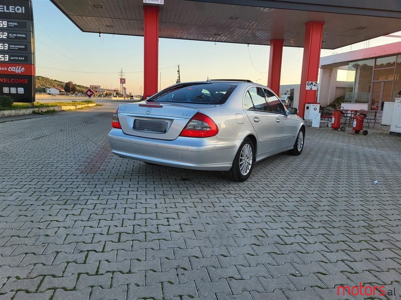 2007' Mercedes-Benz E 220 photo #5