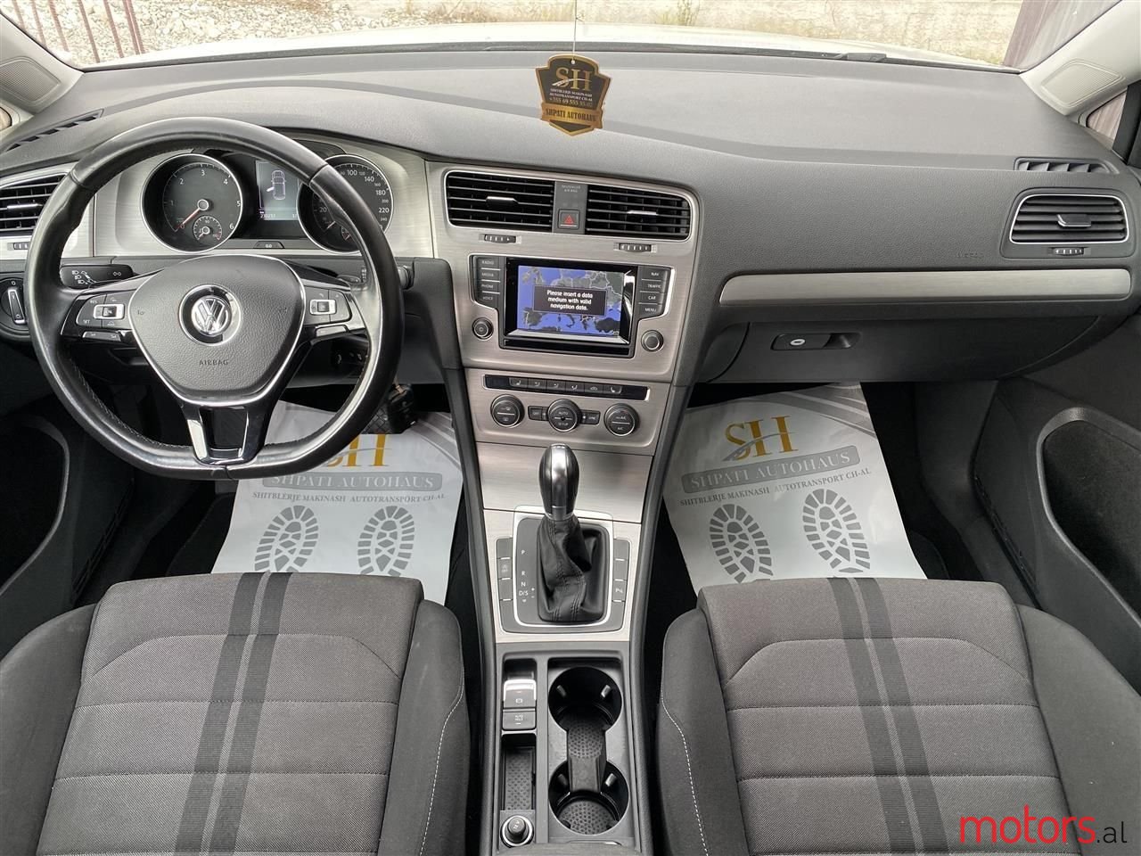 2013' Volkswagen Golf photo #4