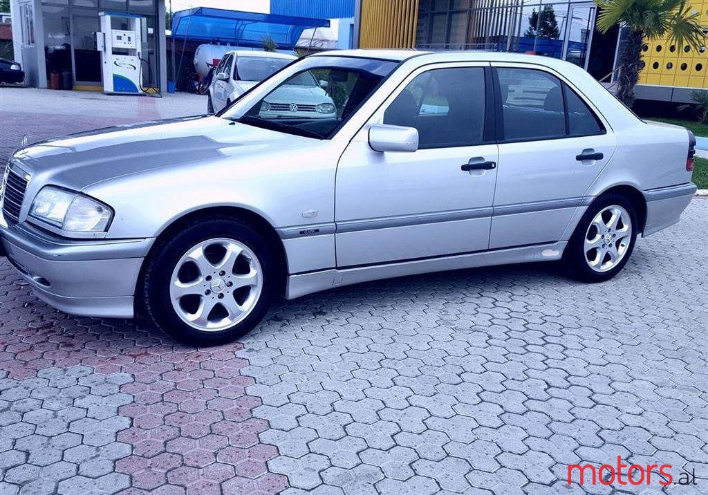2000' Mercedes-Benz C 220 photo #1