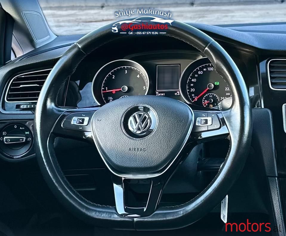 2014' Volkswagen Golf photo #2