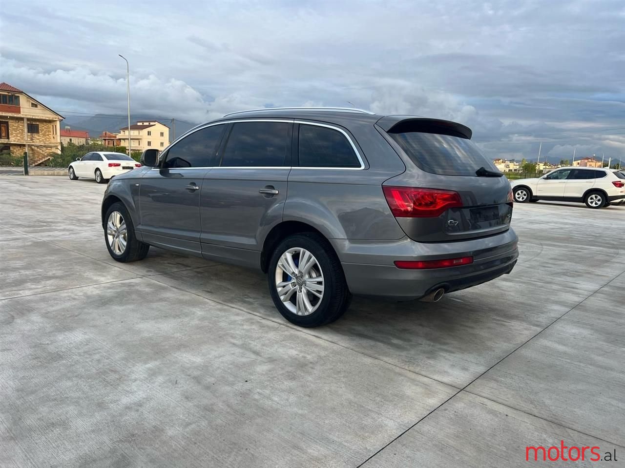 2011' Audi Q7 photo #3