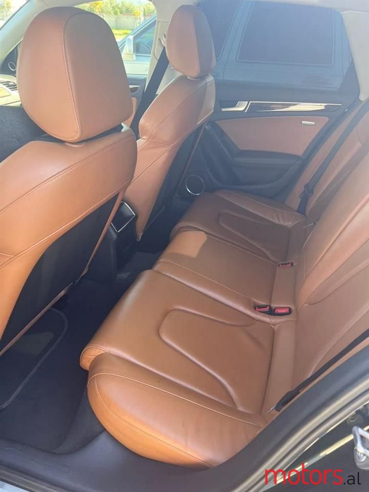 2010' Audi A4 photo #4