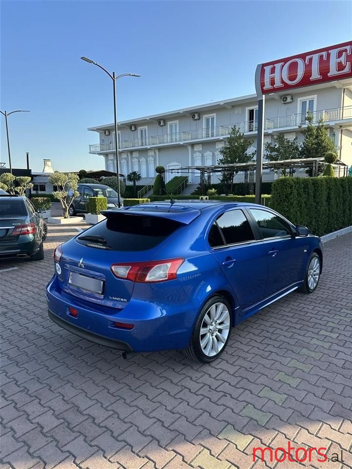 2011' Mitsubishi Lancer photo #3