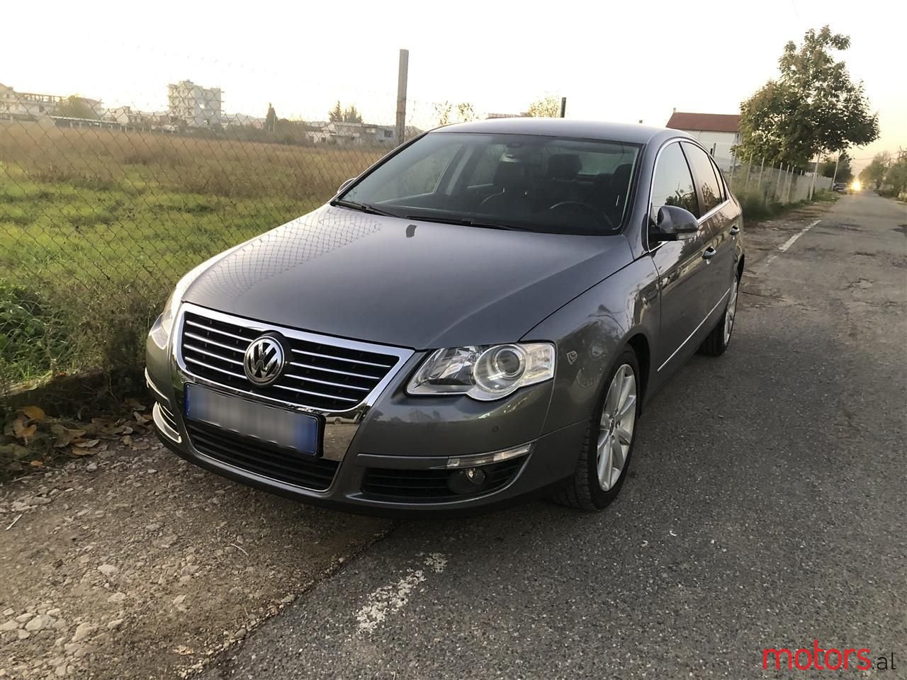 2008' Volkswagen Passat photo #1