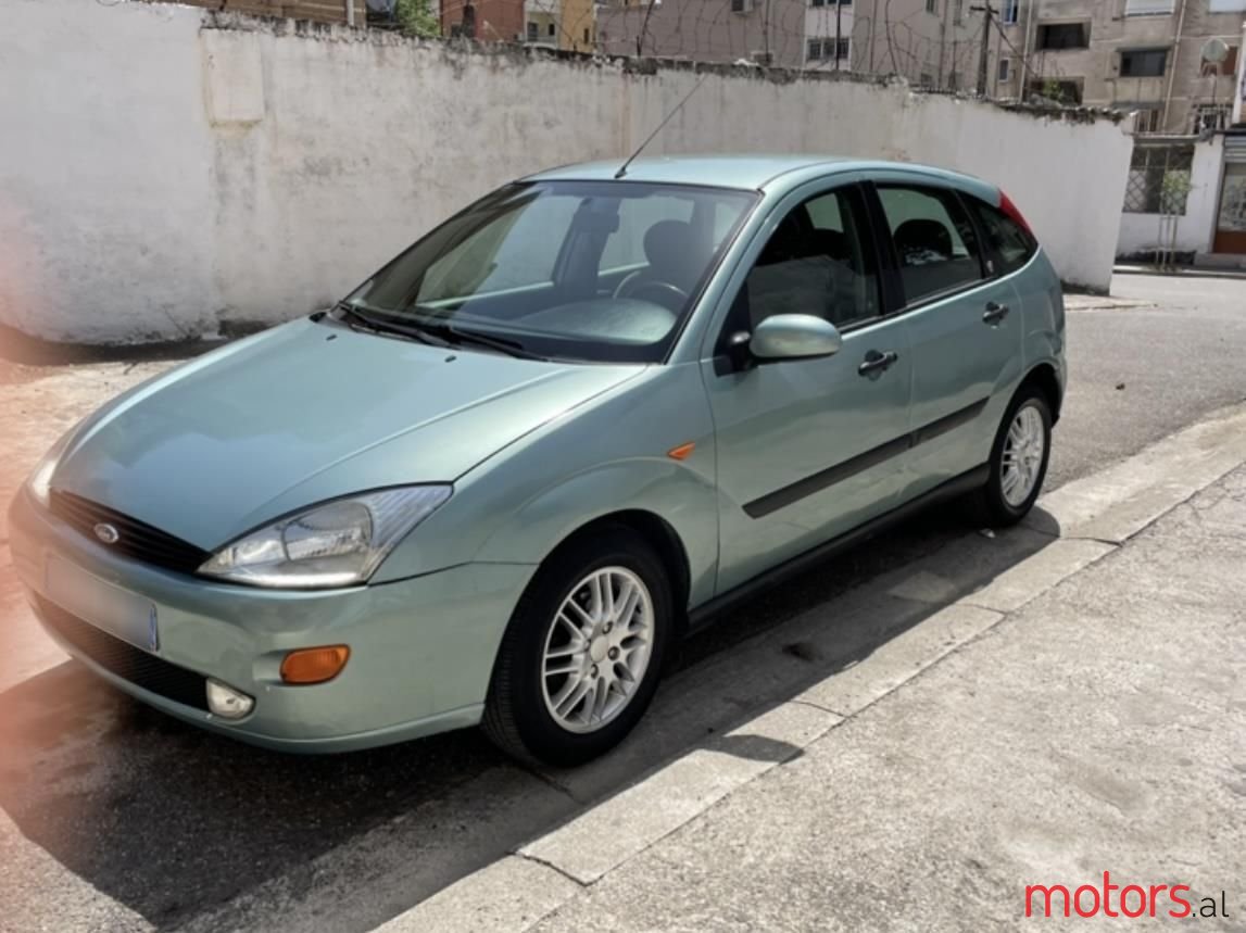 2001' Ford Focus photo #1