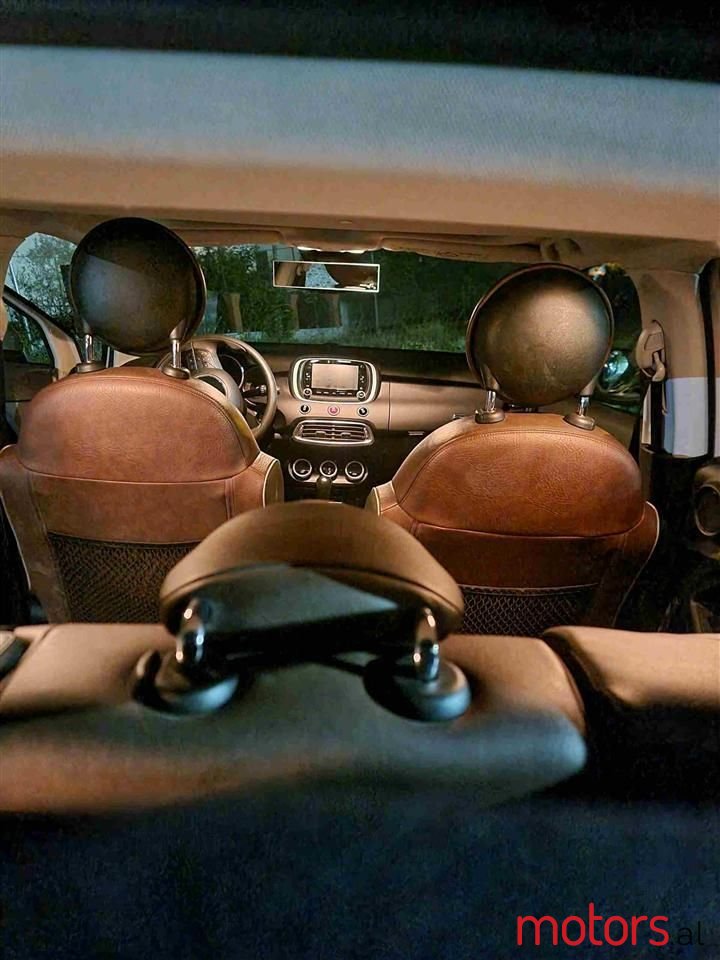 2016' Fiat 500X photo #3