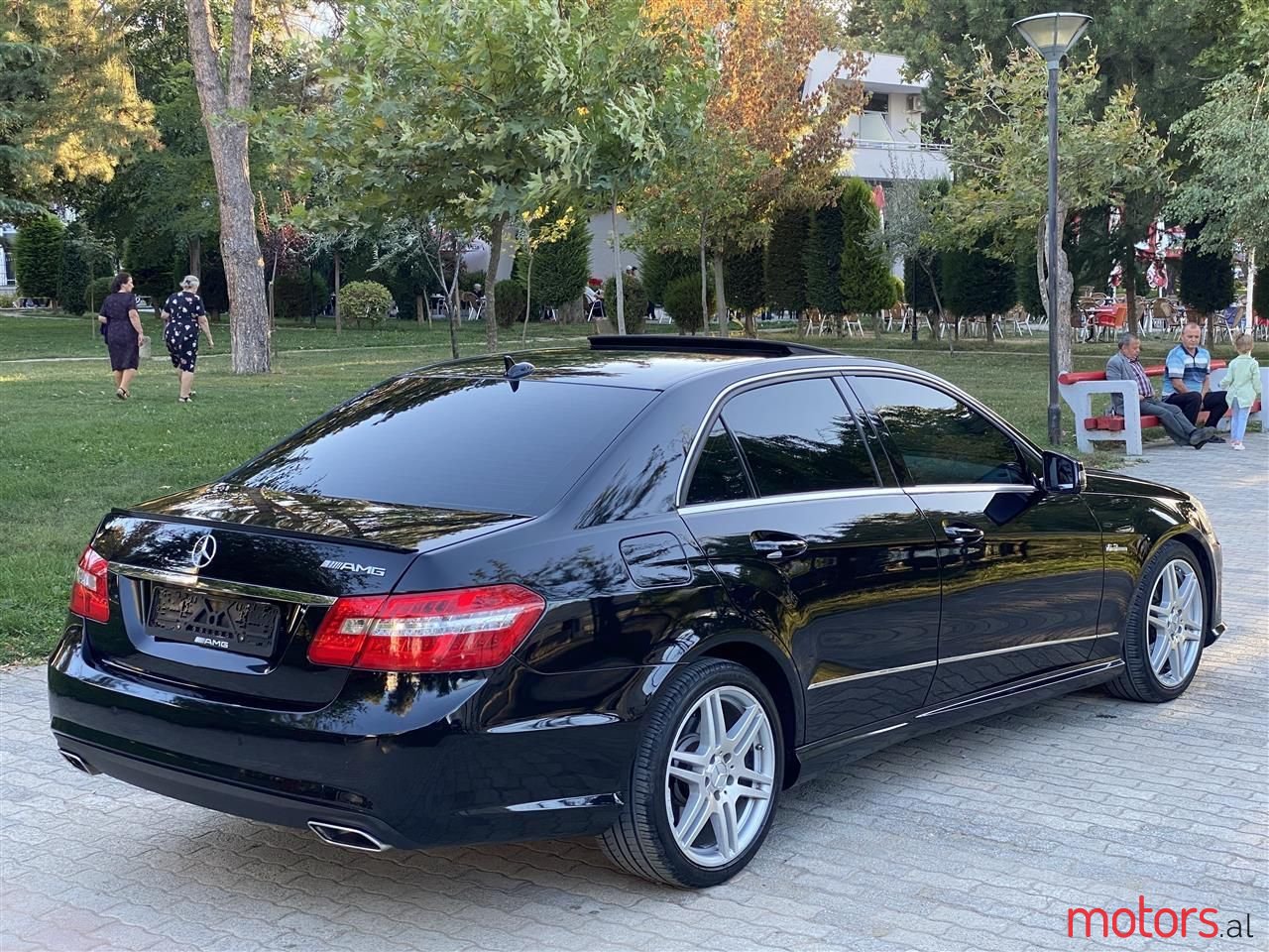 2009' Mercedes-Benz E 350 photo #6