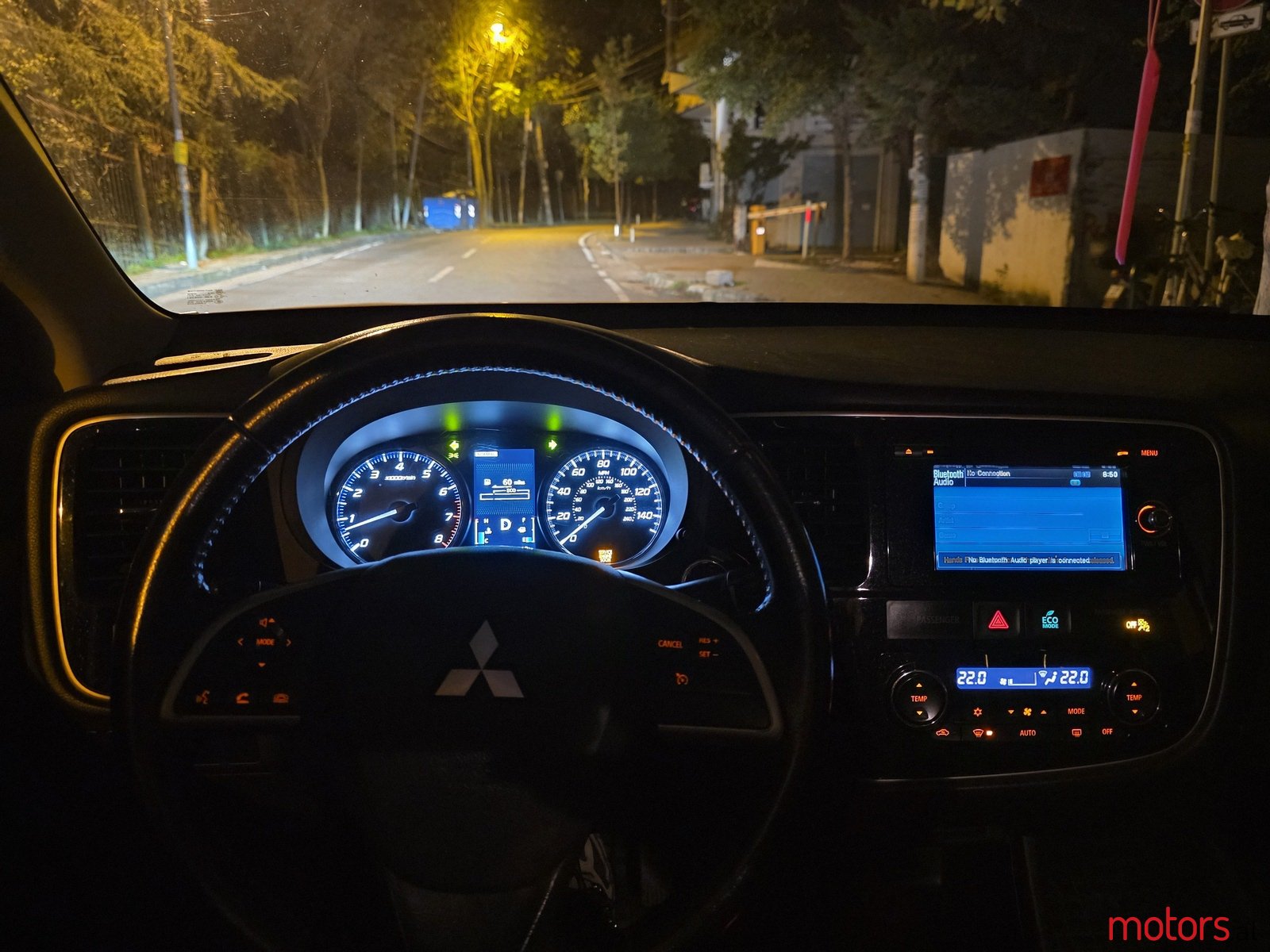 2014' Mitsubishi Outlander photo #7