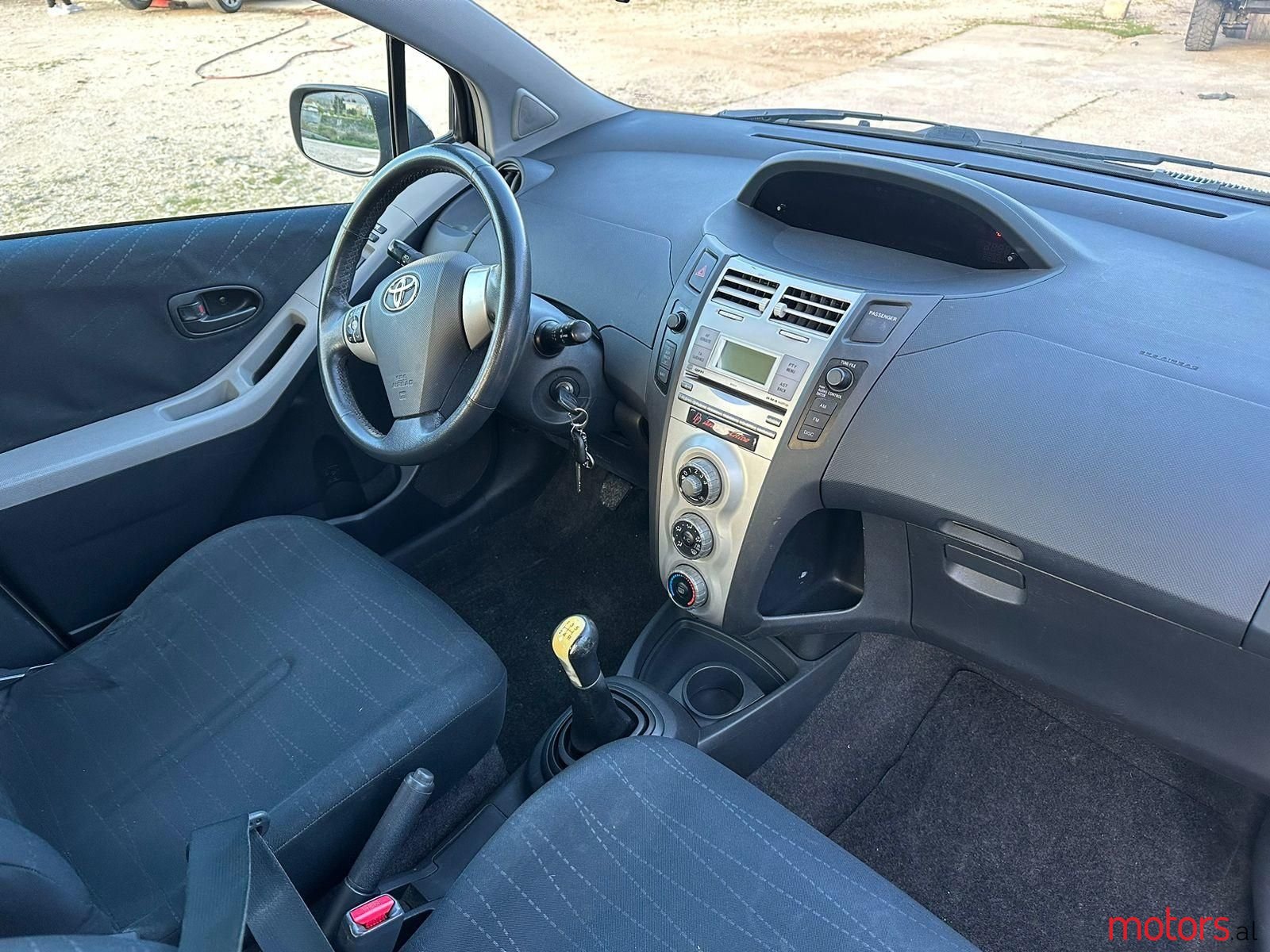 2007' Toyota Yaris photo #3