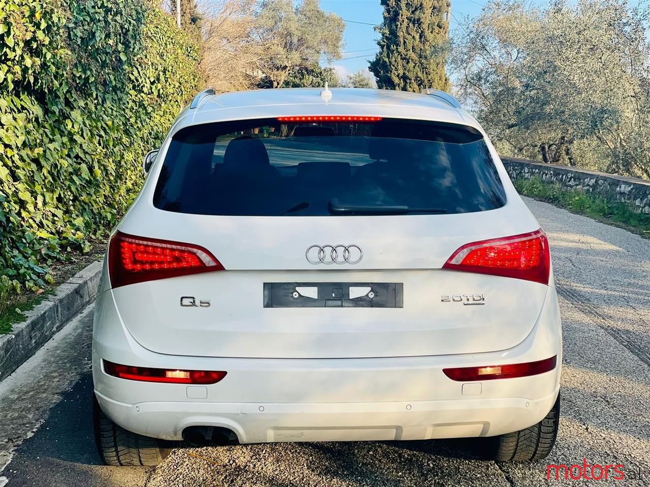 2010' Audi Q5 photo #4