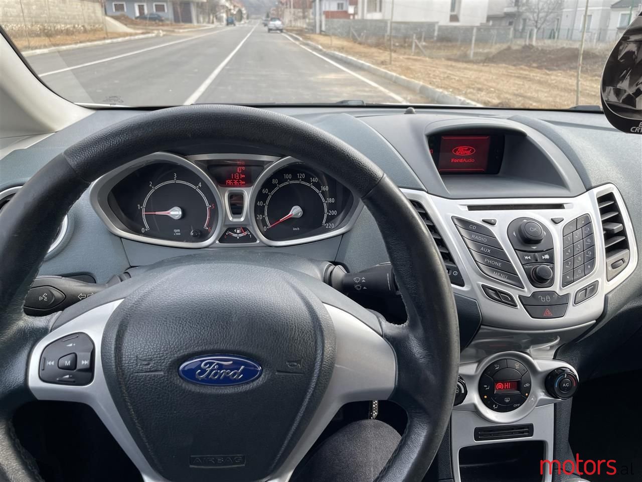 2009' Ford Fiesta photo #3