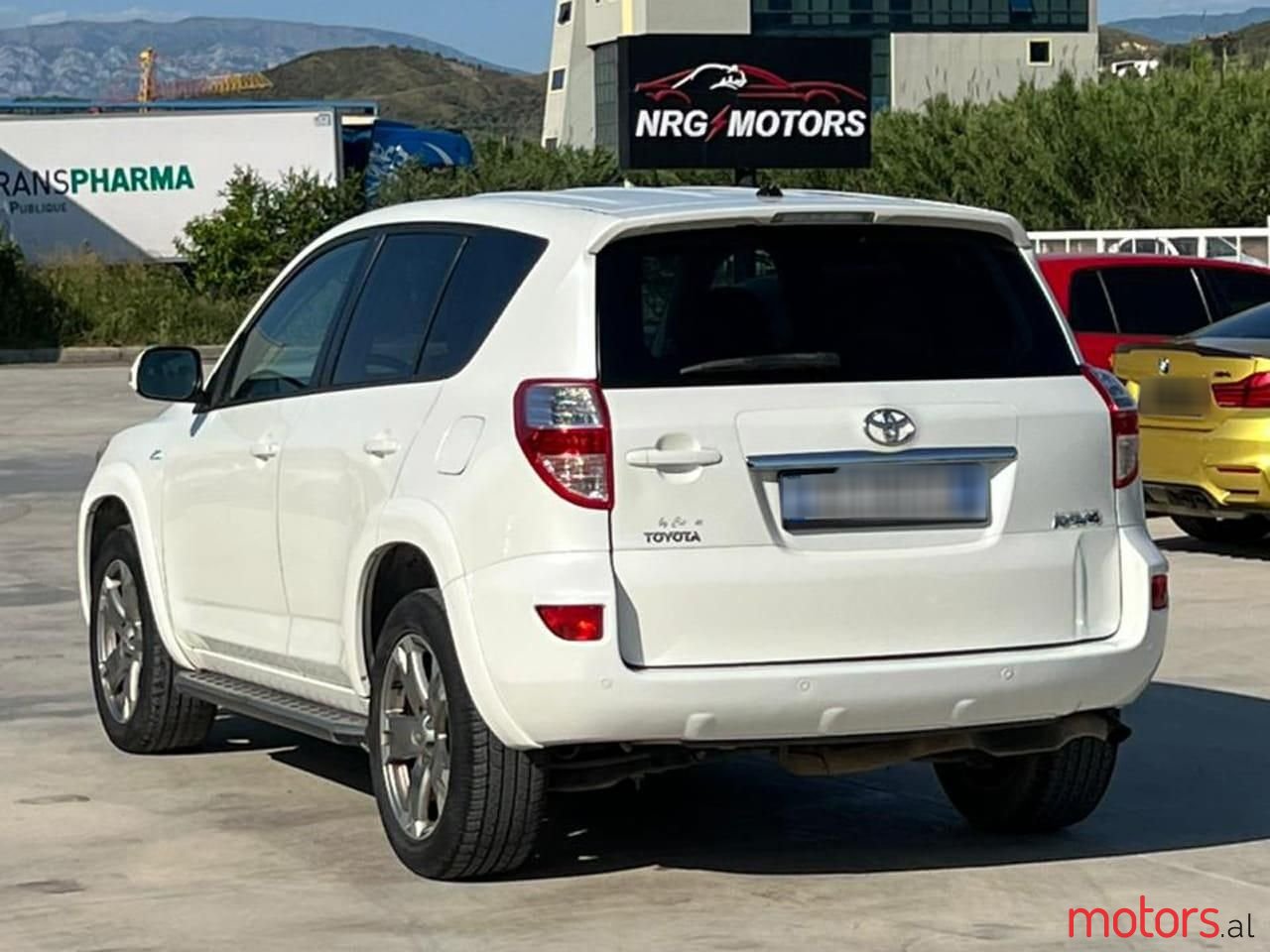 2011' Toyota RAV4 photo #4