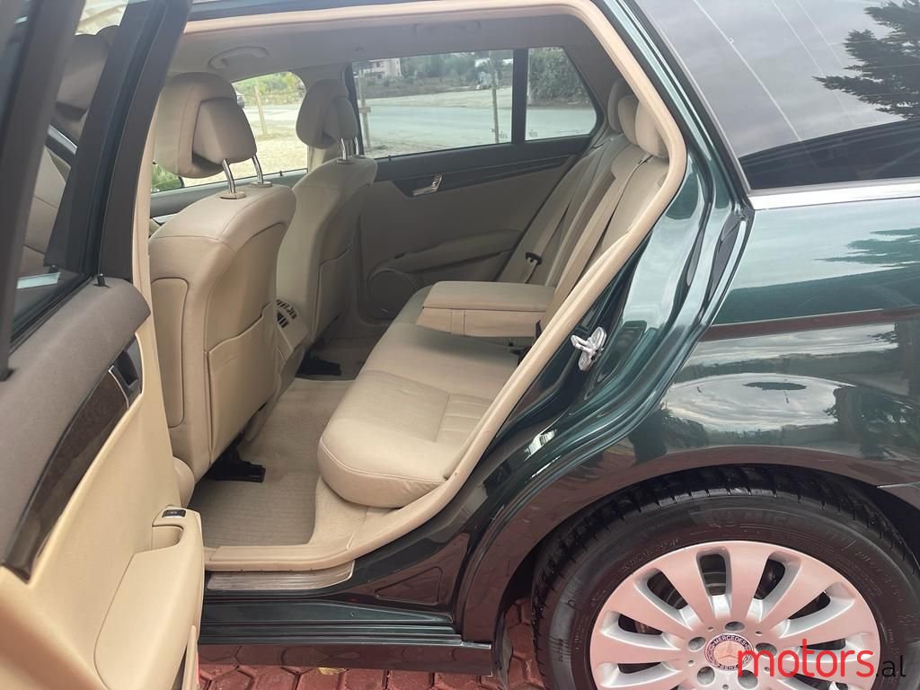 2010' Mercedes-Benz C 200 photo #5