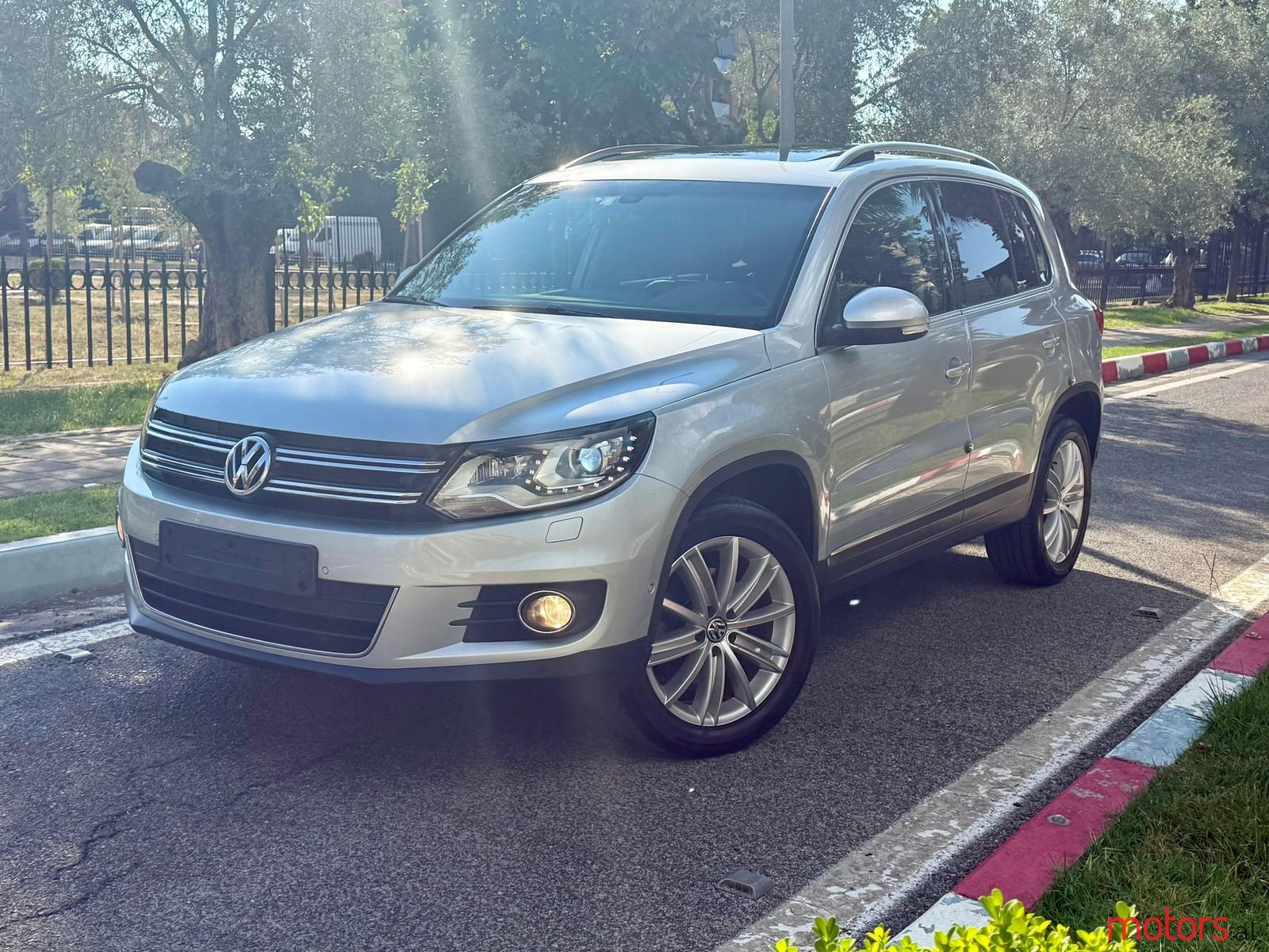 2014' Volkswagen Tiguan photo #1