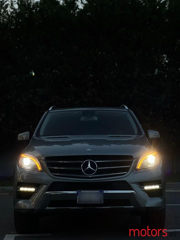 2013' Mercedes-Benz ML 350 photo #2
