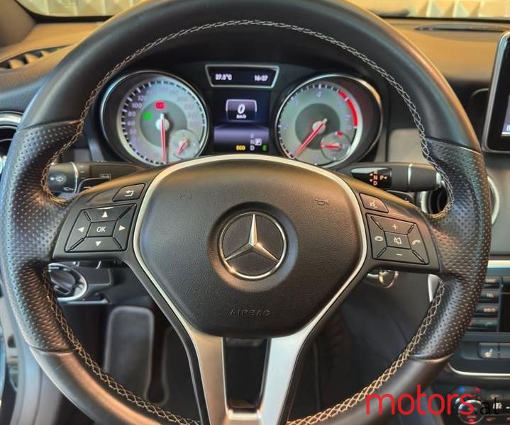 2014' Mercedes-Benz CLA 200 photo #5