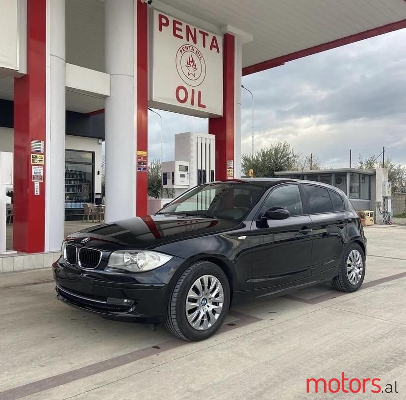 2011' BMW 120 photo #3