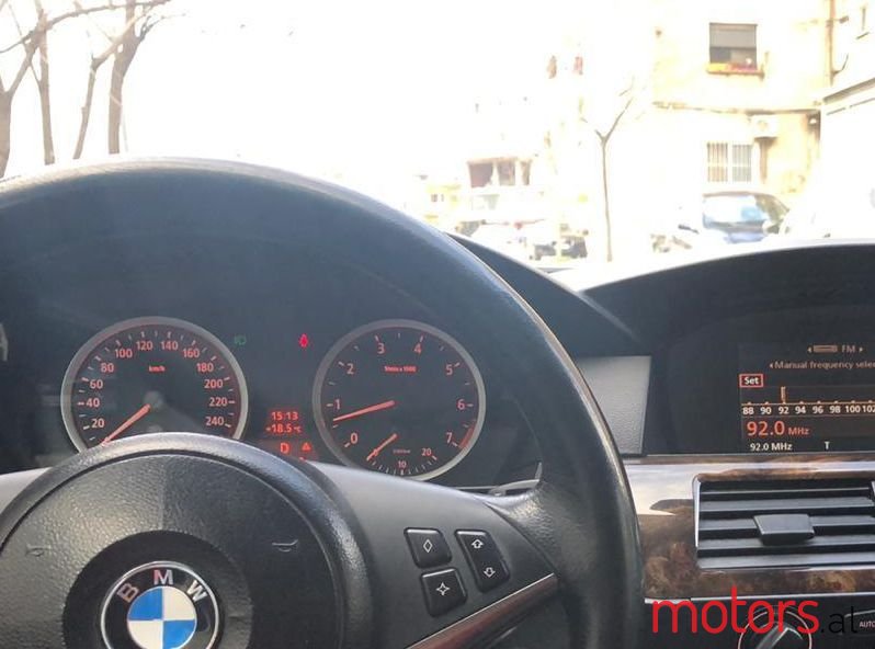 2004' BMW 520 photo #6