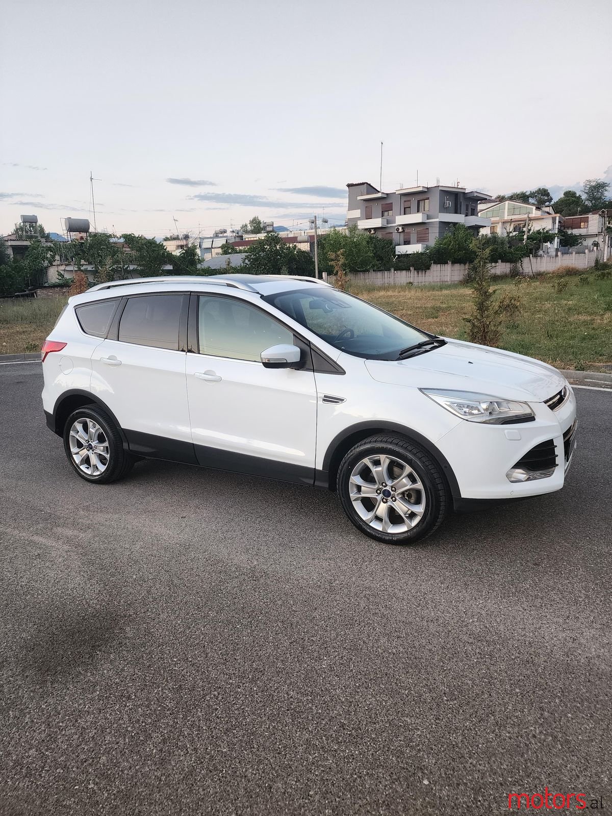 2015' Ford Kuga photo #3