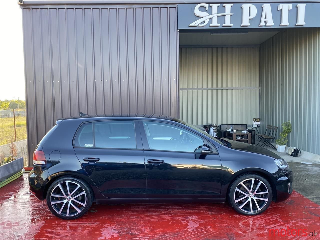 2009' Volkswagen Golf photo #6