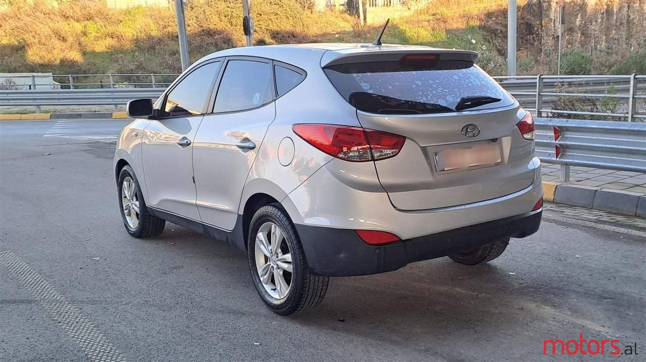 2012' Hyundai Tucson photo #4