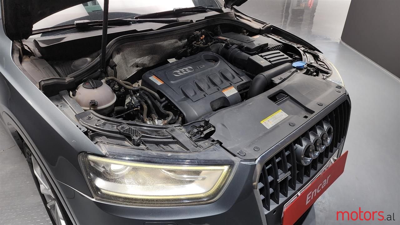 2012' Audi Q3 photo #6