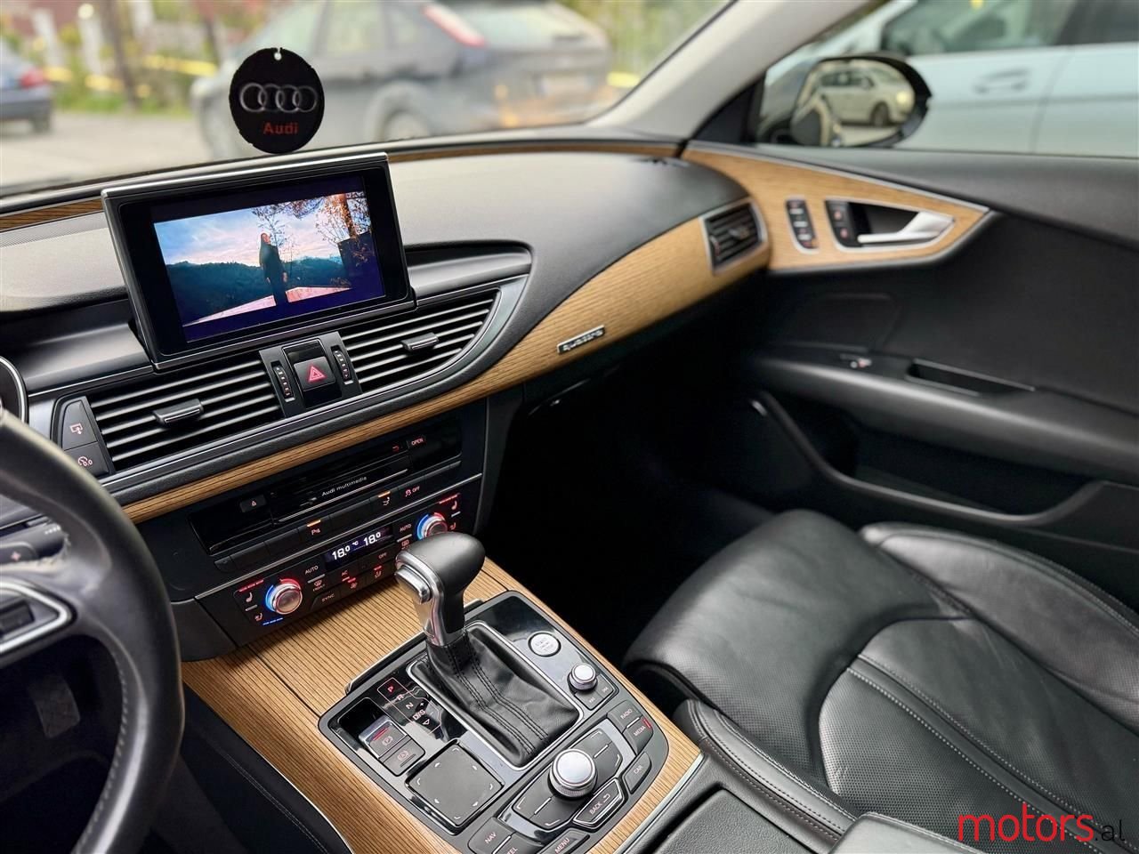 2012' Audi A7 photo #2