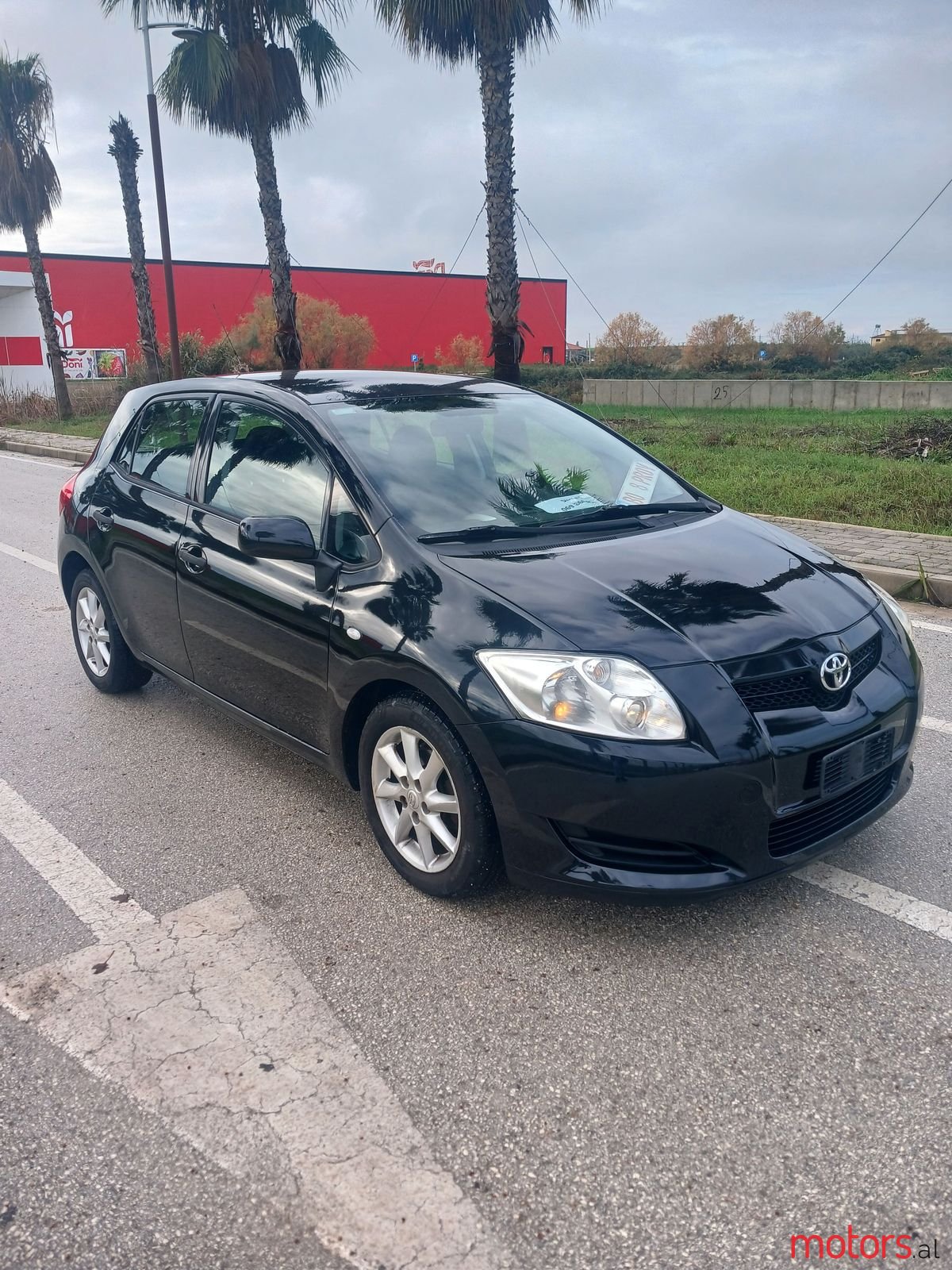 2007' Toyota Auris photo #3