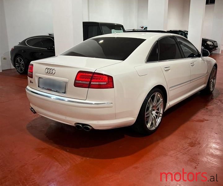 2009' Audi S8 photo #5