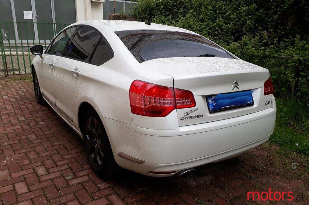 2011' Citroen C5 photo #2