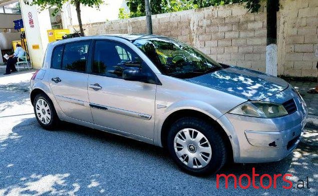 2002' Renault Megane photo #1