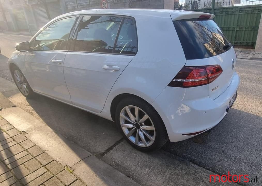 2013' Volkswagen Golf photo #3