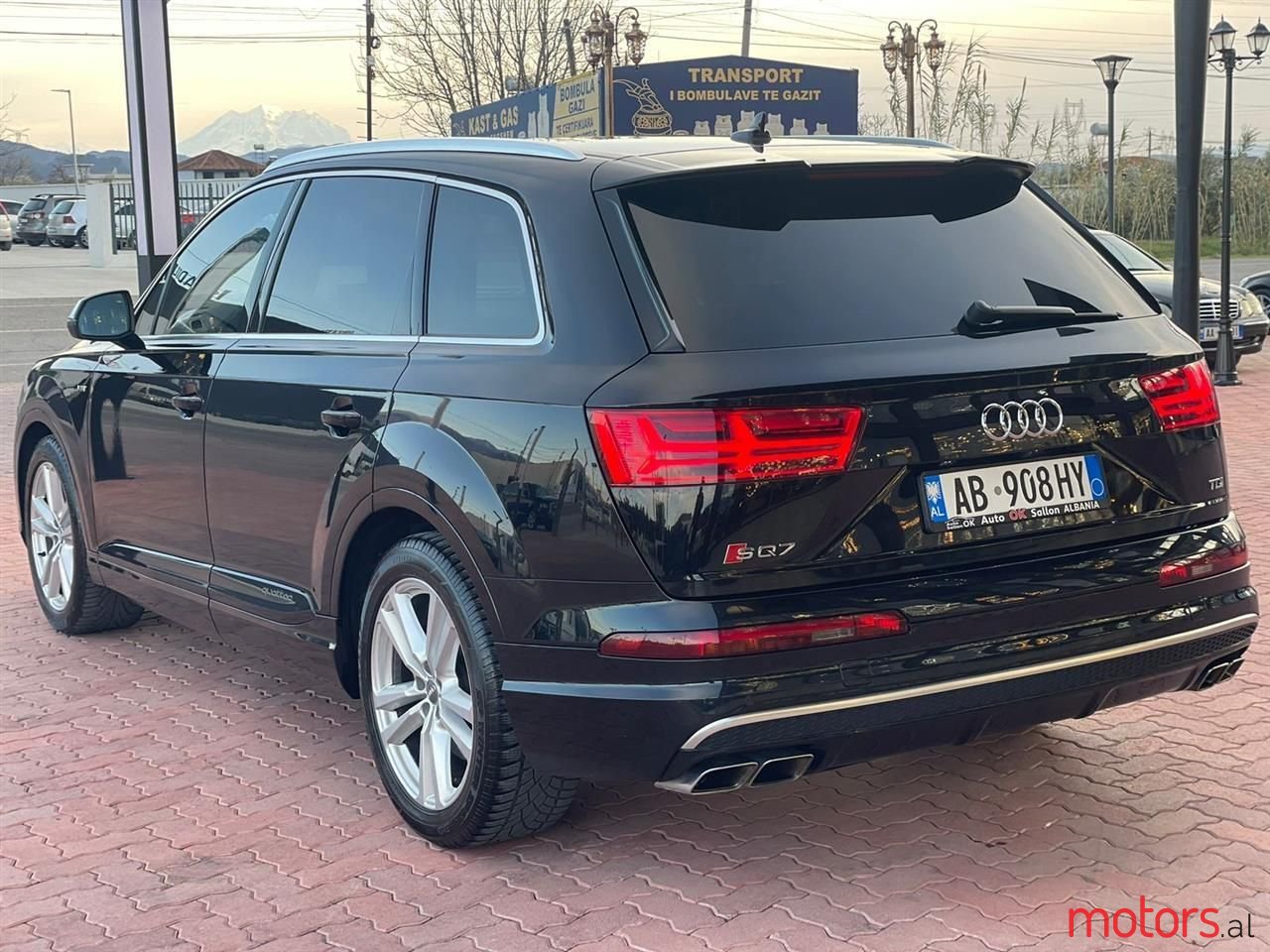 2016' Audi Q7 photo #6