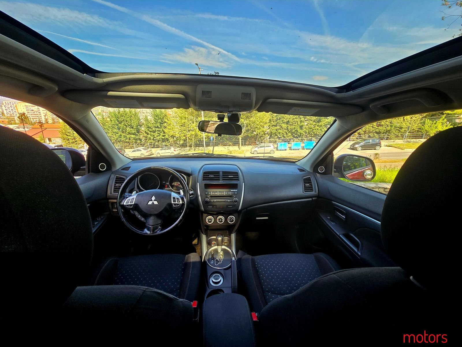 2012' Mitsubishi ASX photo #6