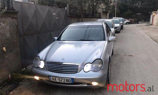 2002' Mercedes-Benz C-Class photo #2