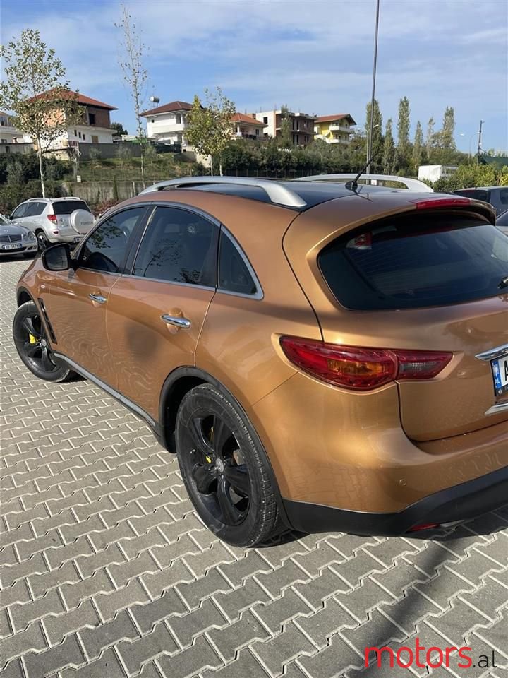 2009' Infiniti FX350 photo #4