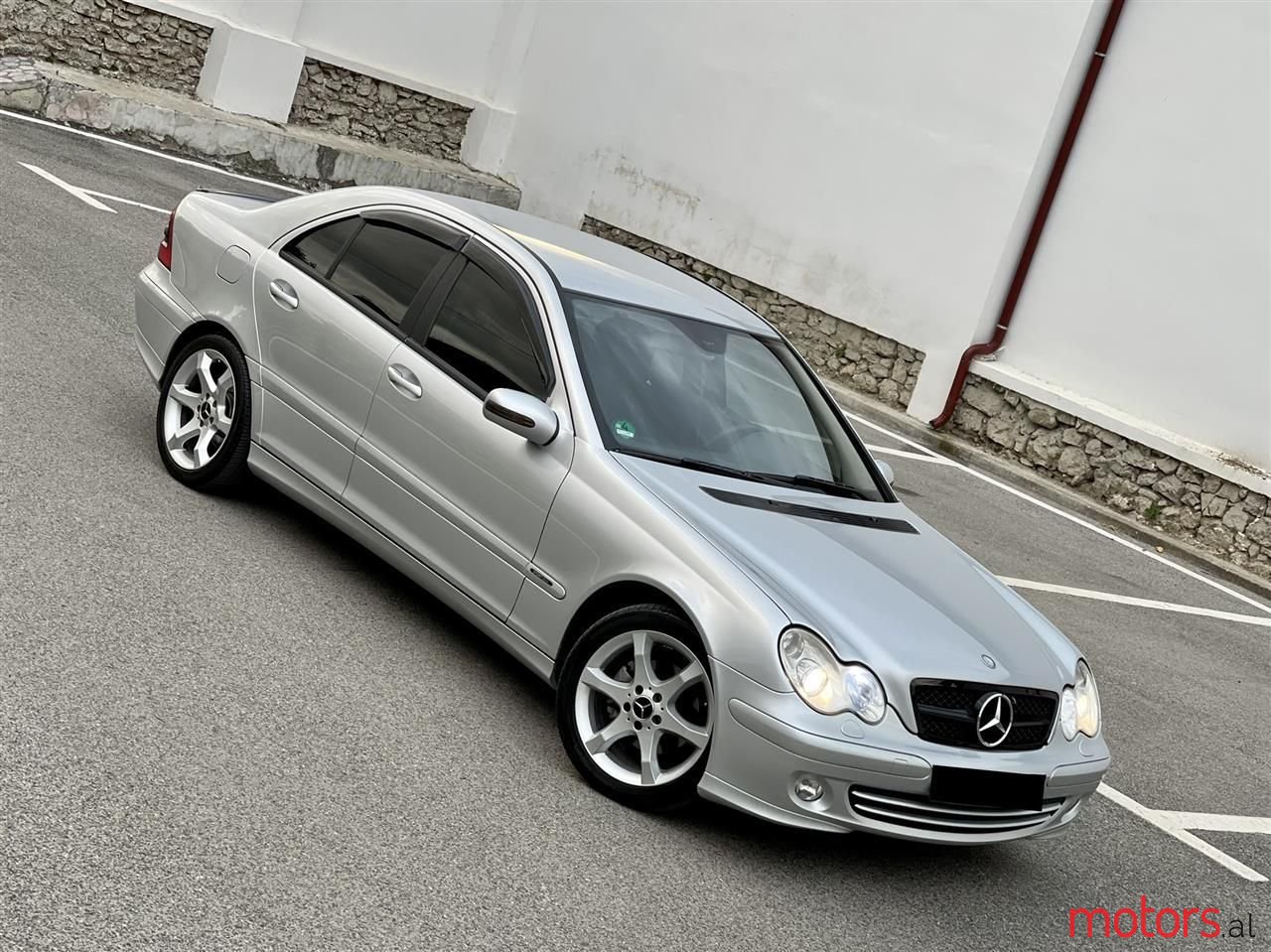 2006' Mercedes-Benz C 180 photo #1