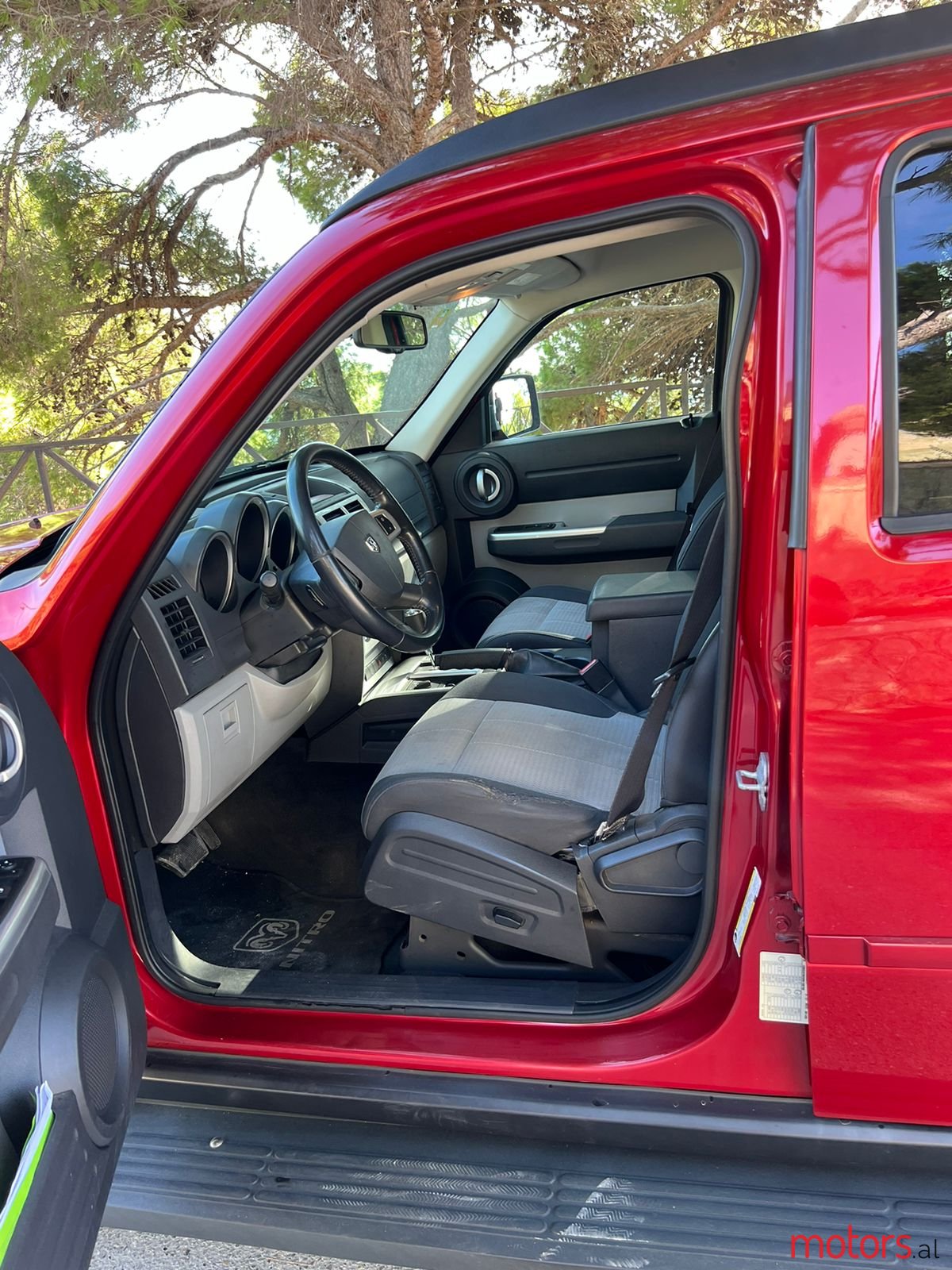 2008' Dodge Nitro photo #6