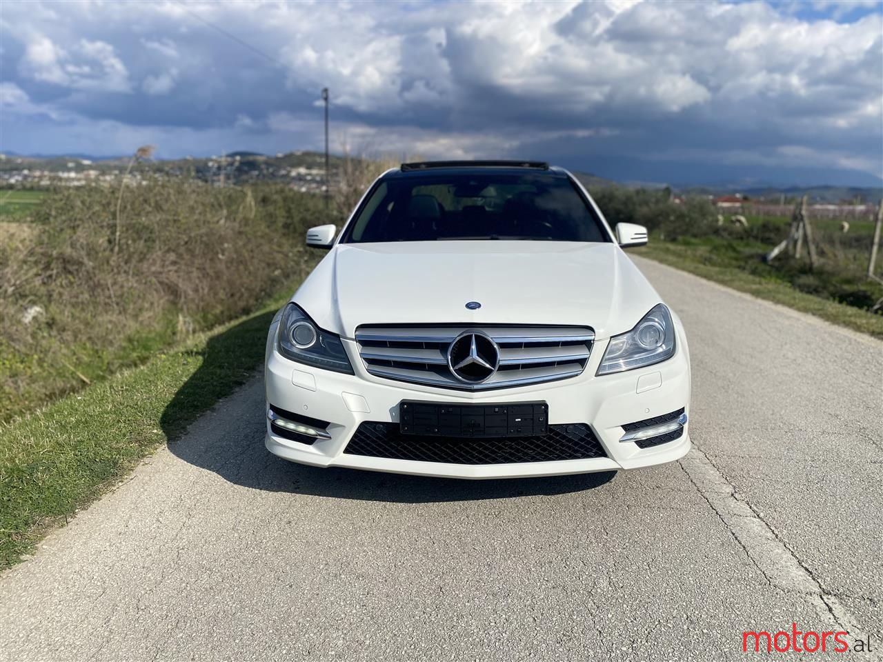 2012' Mercedes-Benz C 220 photo #3