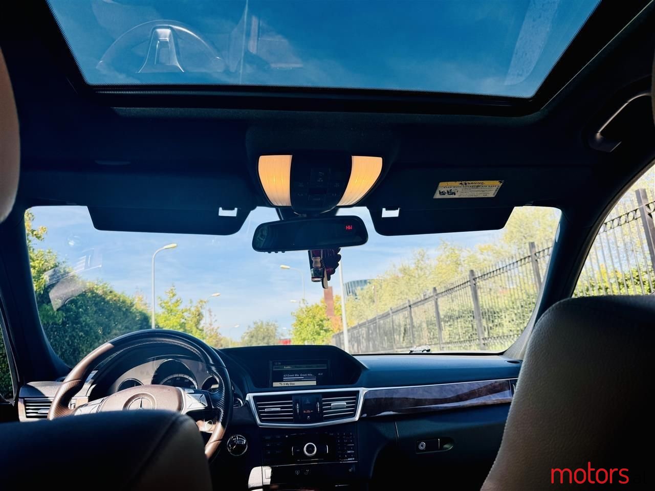 2010' Mercedes-Benz E 350 photo #3