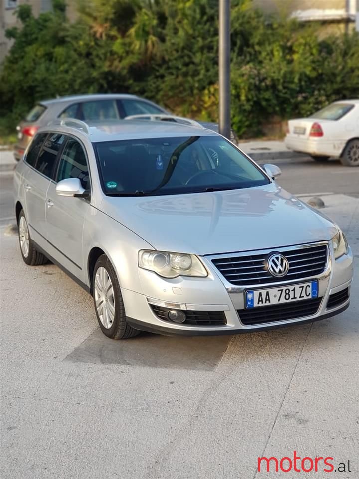 2009' Volkswagen Passat photo #1