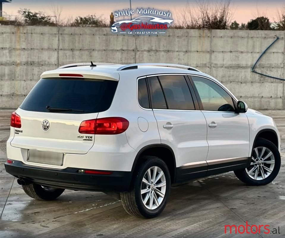2014' Volkswagen Tiguan photo #2