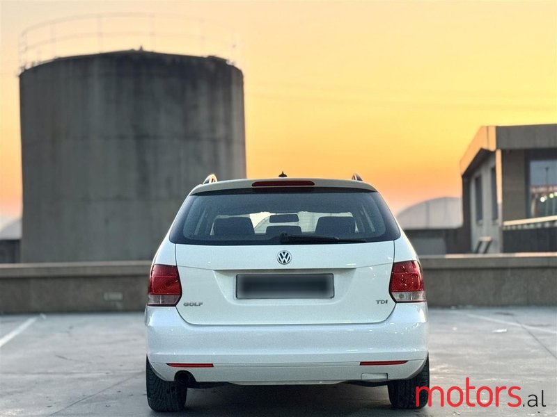 2013' Volkswagen Golf photo #2