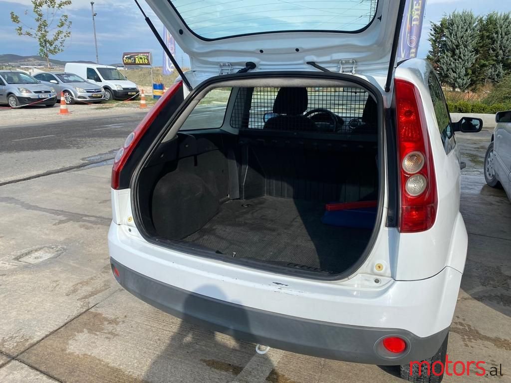 2008' Ford Fiesta photo #2