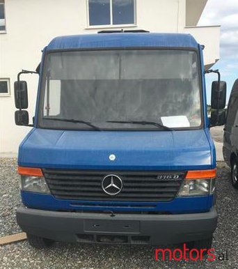 2008' Mercedes-Benz Vario photo #1