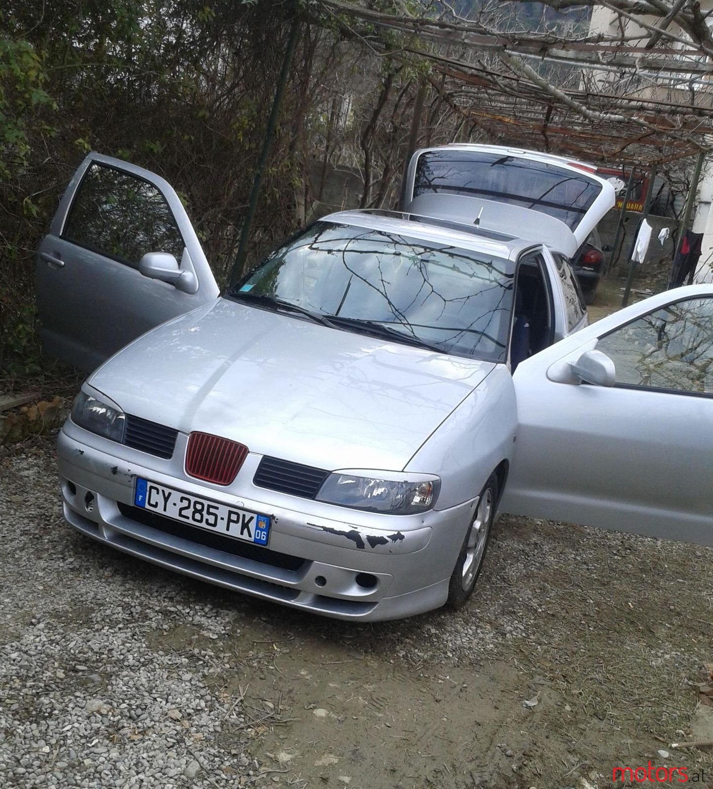 2003' SEAT Ibiza photo #1