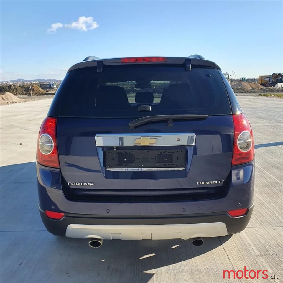 2008' Chevrolet Captiva photo #3